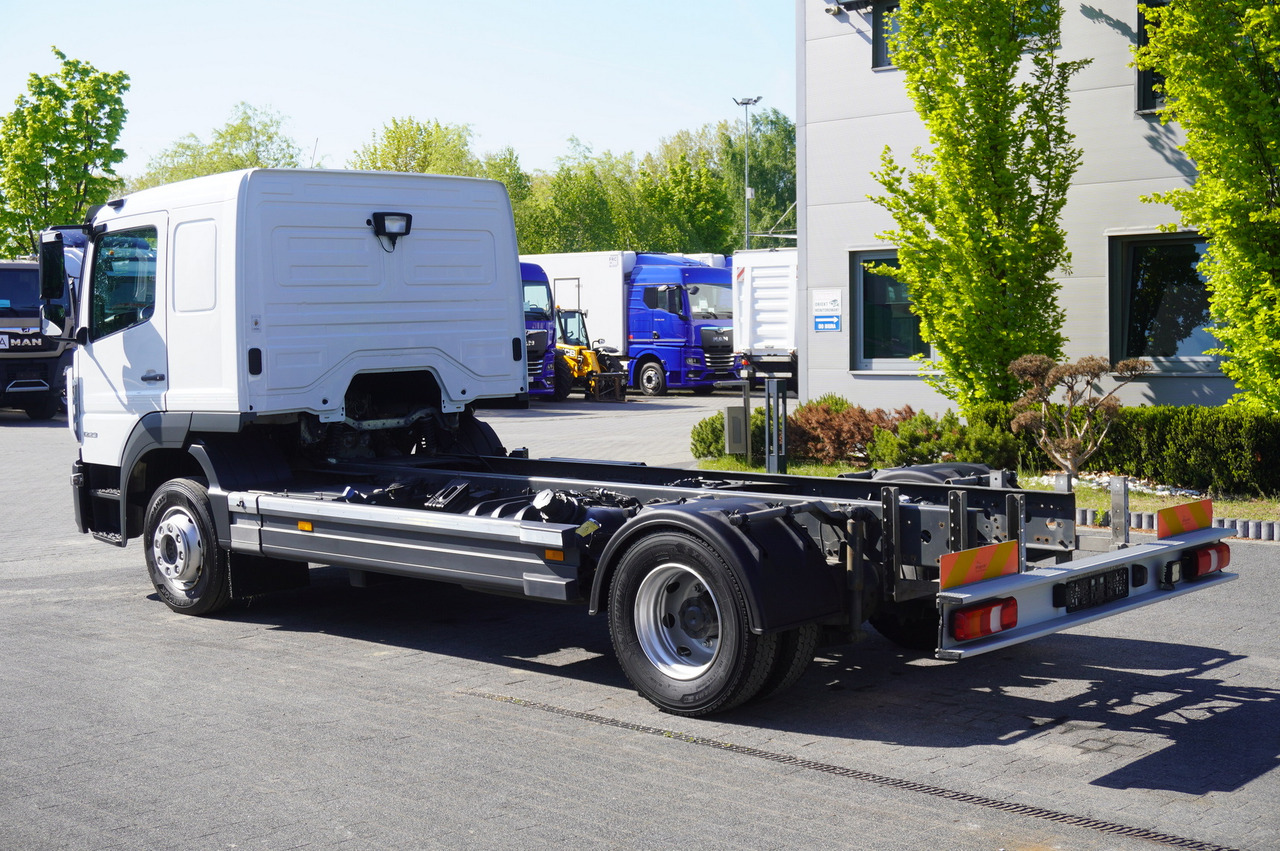 MERCEDES-BENZ 1223 / Full ADR / 440 cm chassis / Sleeper cab / 175 tho. km - Truk sasis: gambar 5 MERCEDES-BENZ 1223 / Full ADR / 440 cm chassis / Sleeper cab / 175 tho. km - Truk sasis: gambar 5