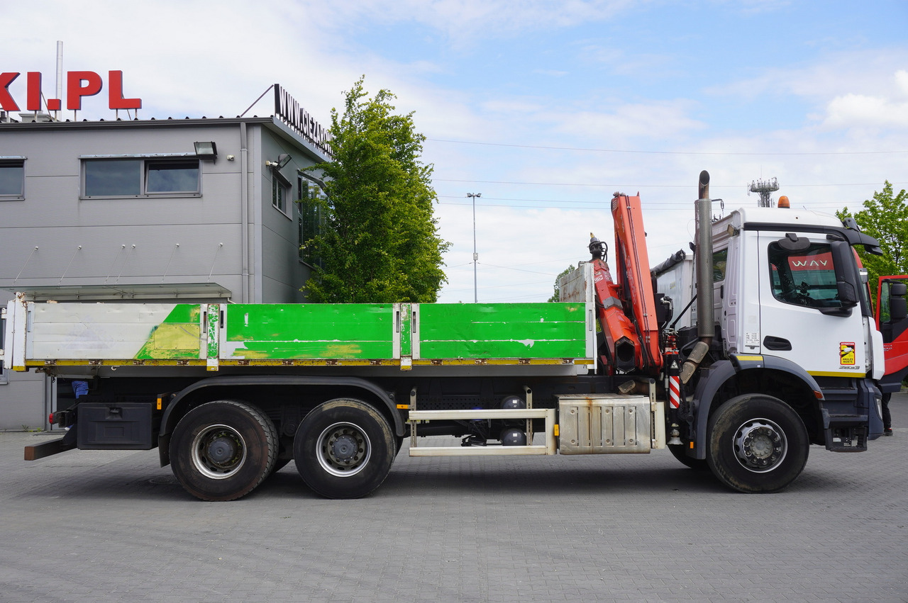 MERCEDES-BENZ AROCS 2633 6x4 / 5.5 T crane FASSI F135 / Tipper 15 EPAL - Truk jungkit, Truk derek: gambar 5 MERCEDES-BENZ AROCS 2633 6x4 / 5.5 T crane FASSI F135 / Tipper 15 EPAL - Truk jungkit, Truk derek: gambar 5