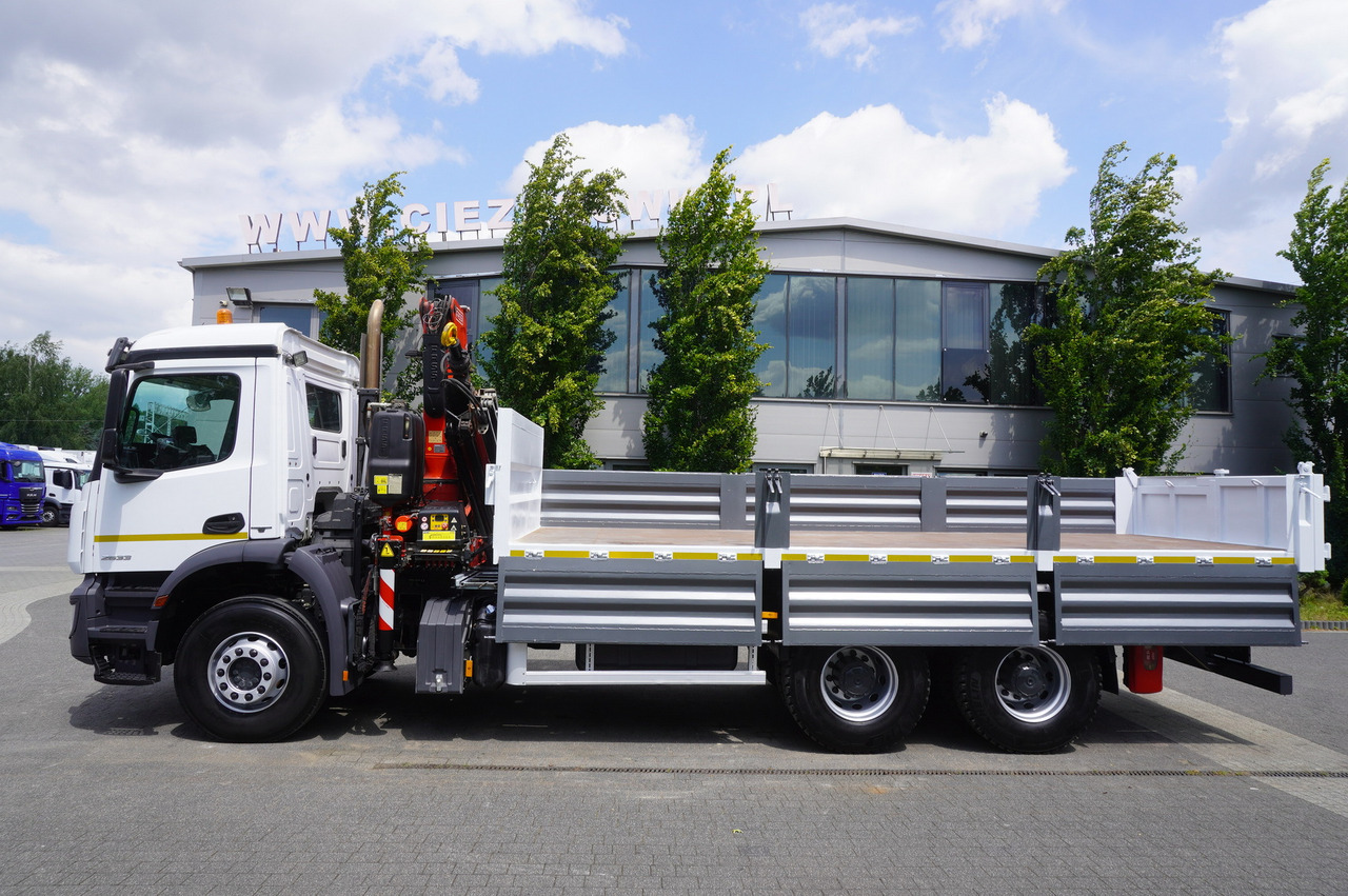 MERCEDES-BENZ AROCS 2633 6x4 / 5.5 T crane FASSI F135 / Tipper 15 EPAL - Truk flatbed, Truk derek: gambar 4 MERCEDES-BENZ AROCS 2633 6x4 / 5.5 T crane FASSI F135 / Tipper 15 EPAL - Truk flatbed, Truk derek: gambar 4