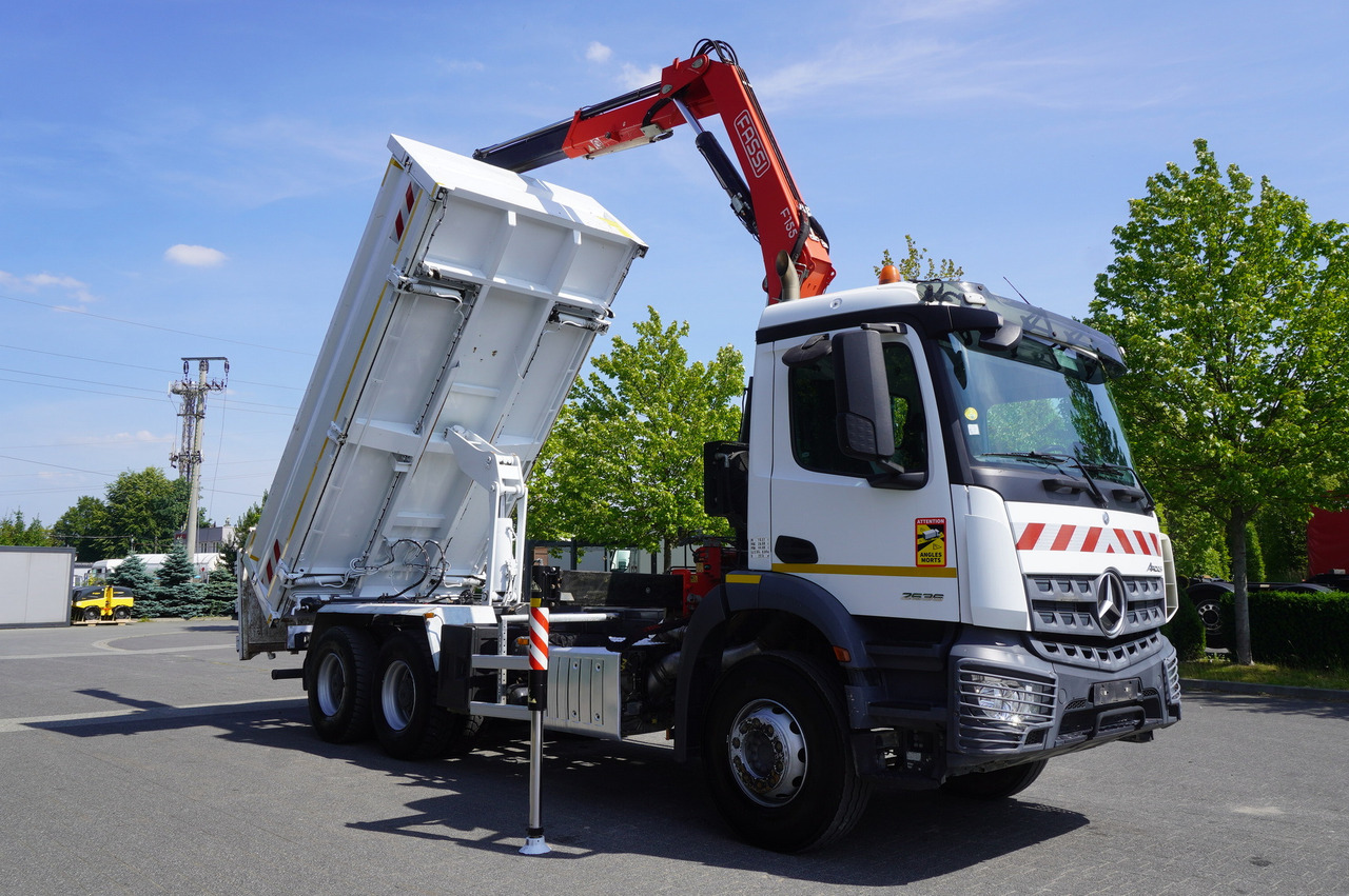 Truk derek MERCEDES-BENZ AROCS 2636 / Fassi F155A.0.22 crane 6t / 120 tho. km / 3-sided dump truck / 2 x Bordmatic: gambar 9