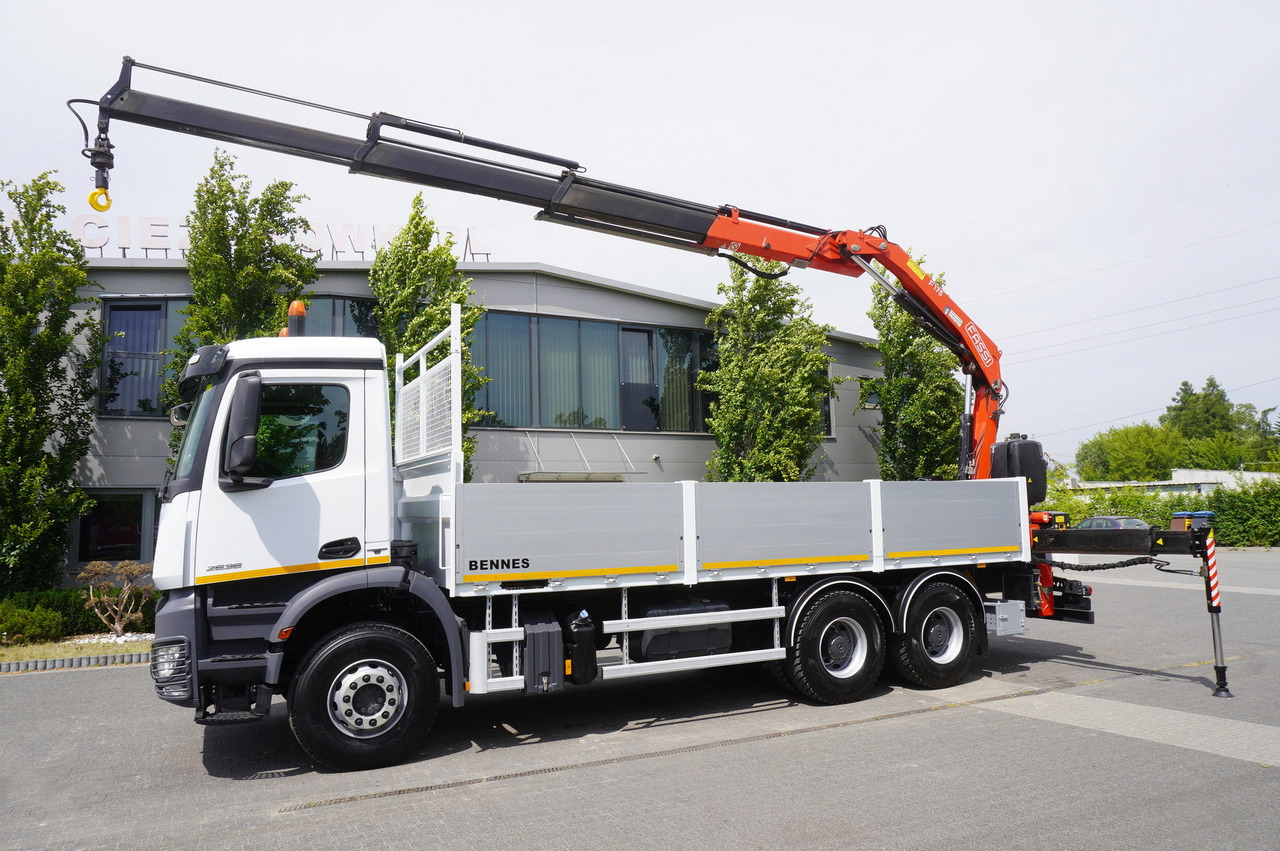 MERCEDES-BENZ AROCS 2636 Flatbed / HDS FASSI F175 7.7 T / 150,000 km - Derek bergerak: gambar 4 MERCEDES-BENZ AROCS 2636 Flatbed / HDS FASSI F175 7.7 T / 150,000 km - Derek bergerak: gambar 4