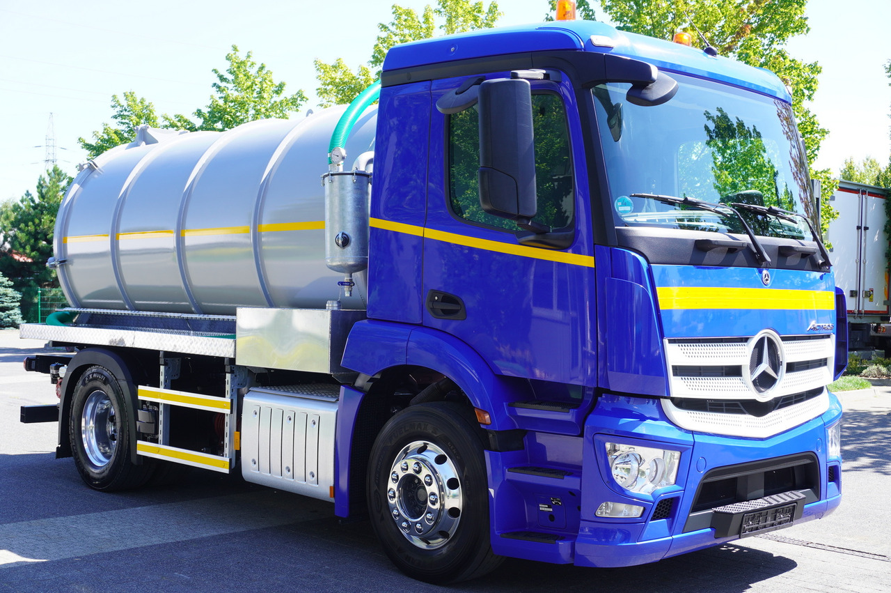 MERCEDES-BENZ Actros 18.35 LS / Body NEW septic tank (08/2025) 11000 l / 280000 kilometers! - Kapal tanker bubur: gambar 3 MERCEDES-BENZ Actros 18.35 LS / Body NEW septic tank (08/2025) 11000 l / 280000 kilometers! - Kapal tanker bubur: gambar 3