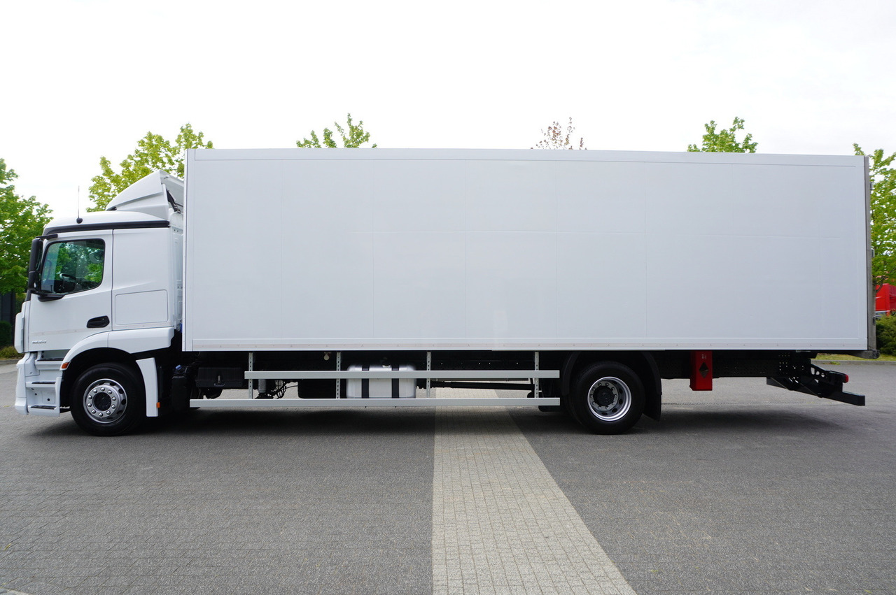 MERCEDES-BENZ Actros 1824 / Refrigerator 22 EPAL / Carrier Supra 850 / Sleeping cabin - Truk berpendingin: gambar 2 MERCEDES-BENZ Actros 1824 / Refrigerator 22 EPAL / Carrier Supra 850 / Sleeping cabin - Truk berpendingin: gambar 2