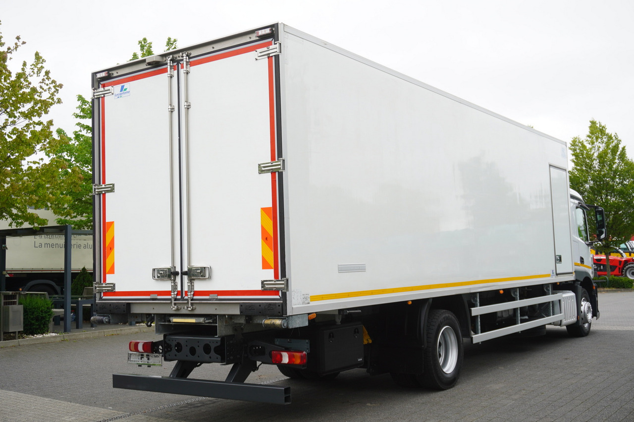 MERCEDES-BENZ Actros 1824 / Refrigerator 22 EPAL / Carrier Supra 950 / Sleeping cabin - Truk berpendingin: gambar 5 MERCEDES-BENZ Actros 1824 / Refrigerator 22 EPAL / Carrier Supra 950 / Sleeping cabin - Truk berpendingin: gambar 5