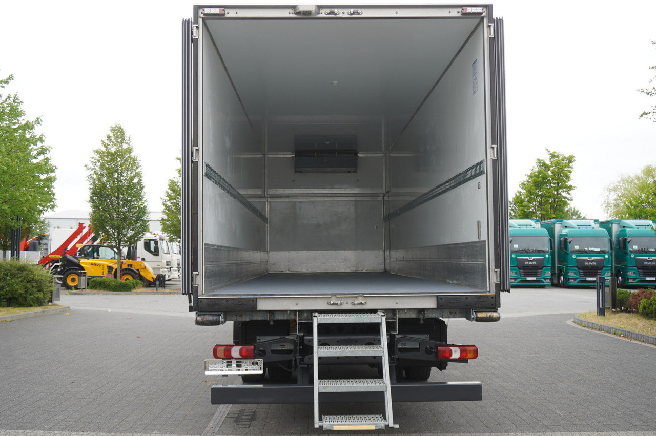 MERCEDES-BENZ Actros 1824 / Refrigerator 22 EPAL / Carrier Supra 950 / Sleeping cabin - Truk berpendingin: gambar 3 MERCEDES-BENZ Actros 1824 / Refrigerator 22 EPAL / Carrier Supra 950 / Sleeping cabin - Truk berpendingin: gambar 3
