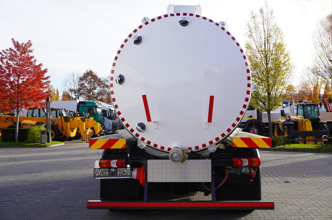 MERCEDES-BENZ Actros 1833 / 260 tho. km / NEW septic tank 11000 l - Truk tangki: gambar 4 MERCEDES-BENZ Actros 1833 / 260 tho. km / NEW septic tank 11000 l - Truk tangki: gambar 4