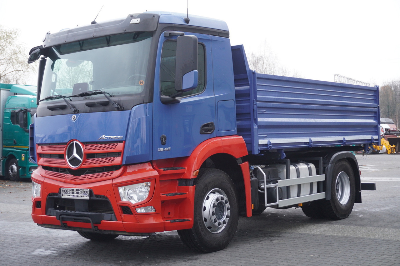 Truk jungkit MERCEDES-BENZ Actros 1846 4×2 / NEW 3-sided tipper / 10 t load cap / Diff. lock: gambar 12
