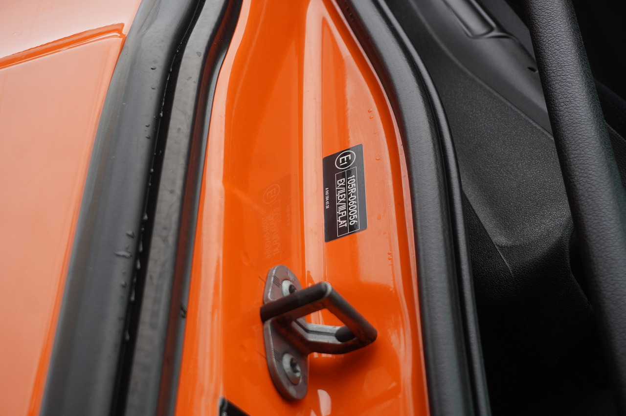 MERCEDES-BENZ Actros 2545 6×2 MP5 / FULL ADR / Curtainsider 17 EPAL - Truk dengan terpal samping: gambar 2 MERCEDES-BENZ Actros 2545 6×2 MP5 / FULL ADR / Curtainsider 17 EPAL - Truk dengan terpal samping: gambar 2