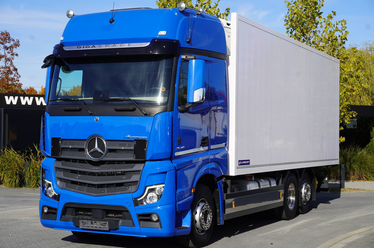MERCEDES-BENZ Actros 2548 E6 / GIGA / Cab Lounge chair / Lamberet Refrigerator / Carrier Supra 950 - Truk berpendingin: gambar 1 MERCEDES-BENZ Actros 2548 E6 / GIGA / Cab Lounge chair / Lamberet Refrigerator / Carrier Supra 950 - Truk berpendingin: gambar 1