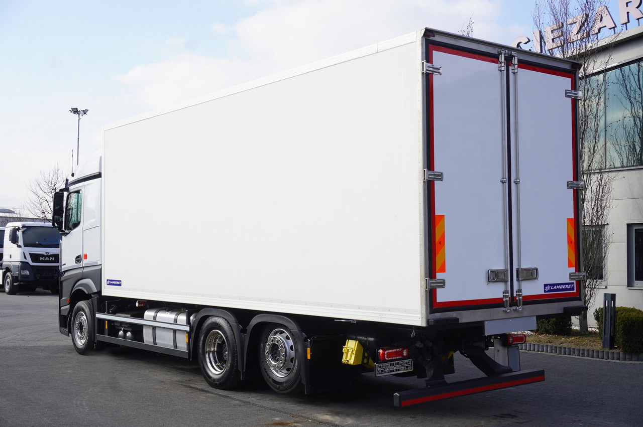 MERCEDES-BENZ Actros L 2545 / NEW Lamberet refrigerator / 2023 / 140 tho. km - Truk berpendingin: gambar 5 MERCEDES-BENZ Actros L 2545 / NEW Lamberet refrigerator / 2023 / 140 tho. km - Truk berpendingin: gambar 5