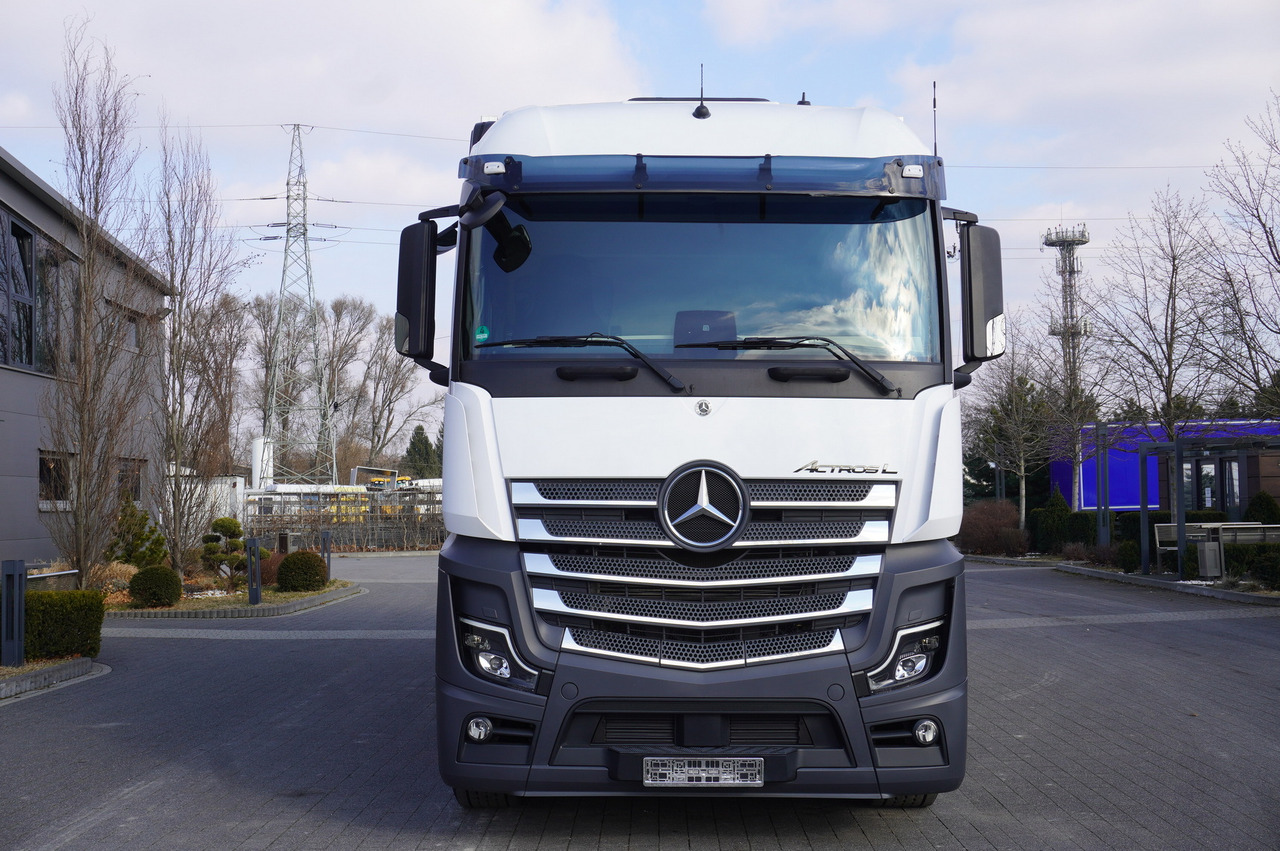 MERCEDES-BENZ Actros L 2545 / NEW Lamberet refrigerator / 2023 / 140 tho. km - Truk berpendingin: gambar 2 MERCEDES-BENZ Actros L 2545 / NEW Lamberet refrigerator / 2023 / 140 tho. km - Truk berpendingin: gambar 2