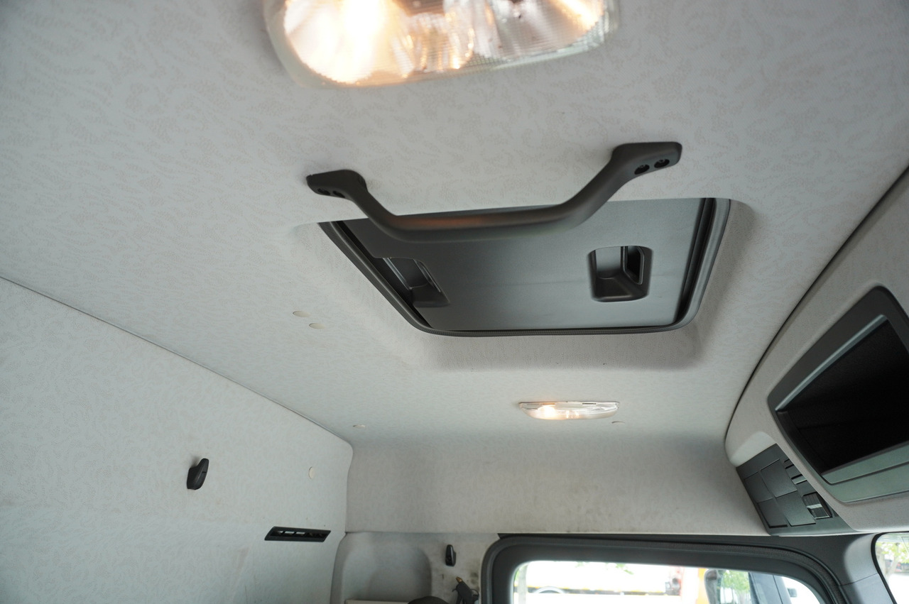 Leasing MERCEDES-BENZ Antos 3240 8x2 / Tajfun 5T crane / Farid Industries garbage truck/ 3 steered axles MERCEDES-BENZ Antos 3240 8x2 / Tajfun 5T crane / Farid Industries garbage truck/ 3 steered axles: gambar 21 Leasing MERCEDES-BENZ Antos 3240 8x2 / Tajfun 5T crane / Farid Industries garbage truck/ 3 steered axles MERCEDES-BENZ Antos 3240 8x2 / Tajfun 5T crane / Farid Industries garbage truck/ 3 steered axles: gambar 21