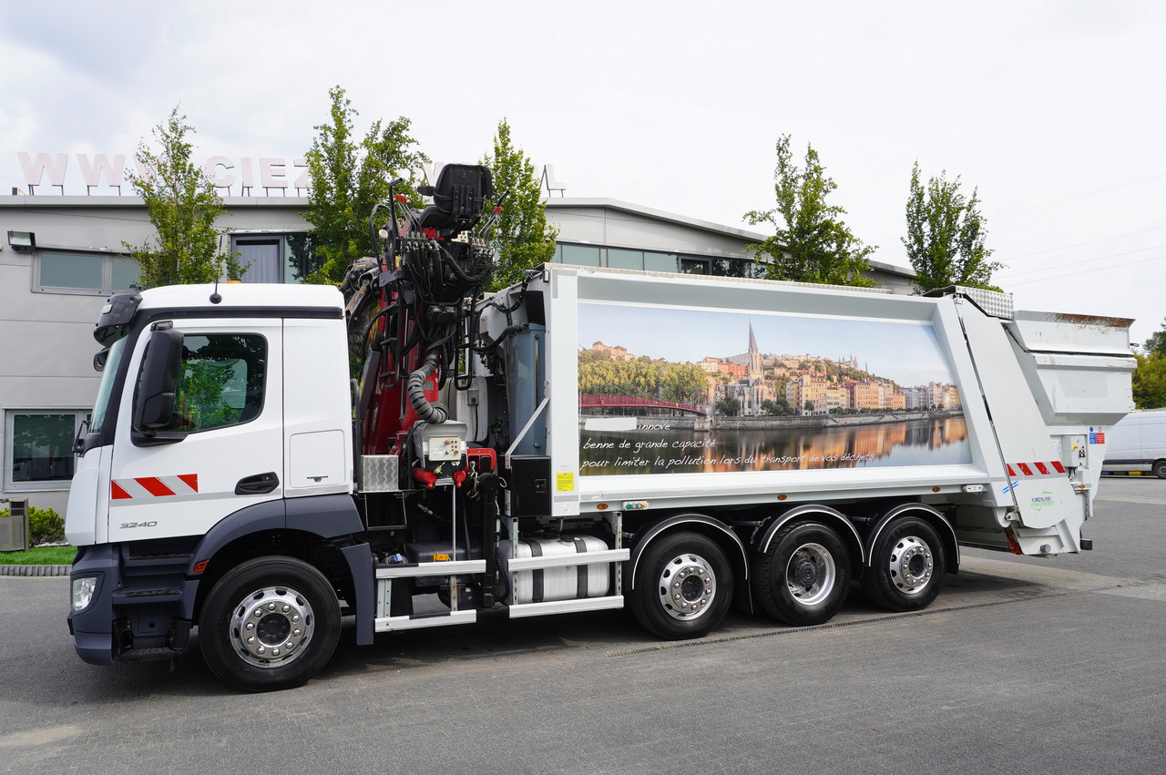 MERCEDES-BENZ Antos 3240 8x2 / Tajfun 5T crane / Farid Industries garbage truck/ 3 steered axles - Truk vakum: gambar 5 MERCEDES-BENZ Antos 3240 8x2 / Tajfun 5T crane / Farid Industries garbage truck/ 3 steered axles - Truk vakum: gambar 5