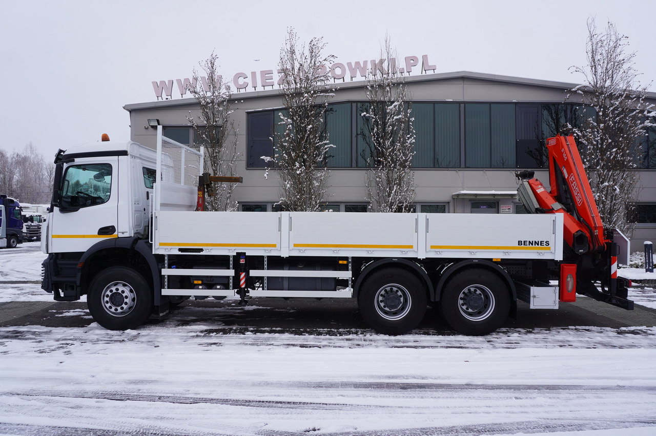 MERCEDES-BENZ Arocs 2633 flatbed truck / Crane FASSI F155A.0.23 / REMOTE CONTROL / 230,000 km - Truk derek: gambar 2 MERCEDES-BENZ Arocs 2633 flatbed truck / Crane FASSI F155A.0.23 / REMOTE CONTROL / 230,000 km - Truk derek: gambar 2