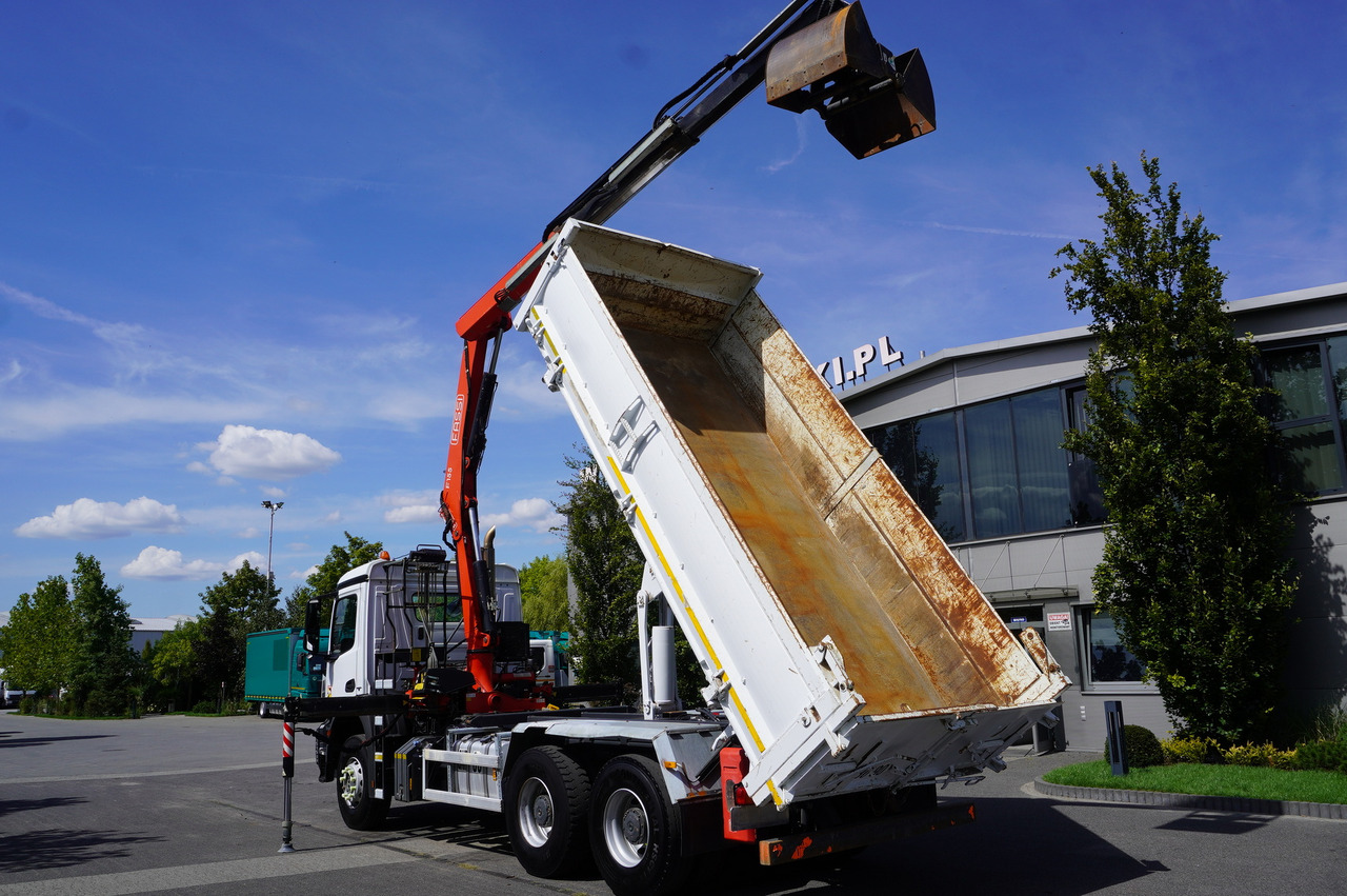 MERCEDES-BENZ Arocs 2636 / 6x4 / HDS Fassi / 3-Way Tipper / Bortmatic - Truk derek: gambar 5 MERCEDES-BENZ Arocs 2636 / 6x4 / HDS Fassi / 3-Way Tipper / Bortmatic - Truk derek: gambar 5