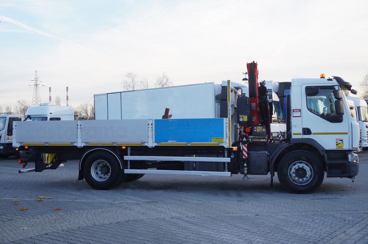 RENAULT C280 DTI 8 / FASSI crane 5.6 T / range 8 m / Flatbed 15 EPAL - Truk derek: gambar 4 RENAULT C280 DTI 8 / FASSI crane 5.6 T / range 8 m / Flatbed 15 EPAL - Truk derek: gambar 4