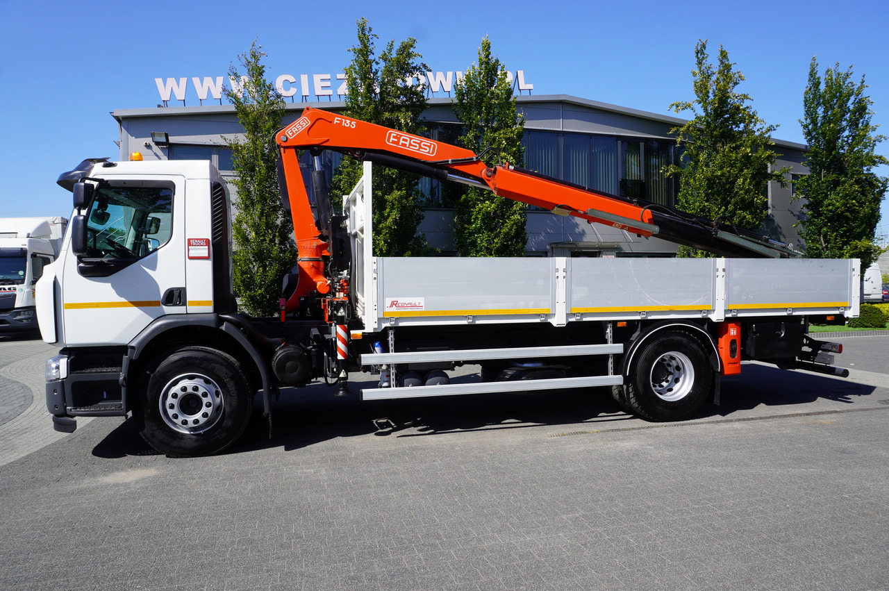 RENAULT C280 DTI 8 / FASSI crane 5.6 T / range 8 m / Flatbed 15 EPAL - Truk flatbed, Truk derek: gambar 4 RENAULT C280 DTI 8 / FASSI crane 5.6 T / range 8 m / Flatbed 15 EPAL - Truk flatbed, Truk derek: gambar 4