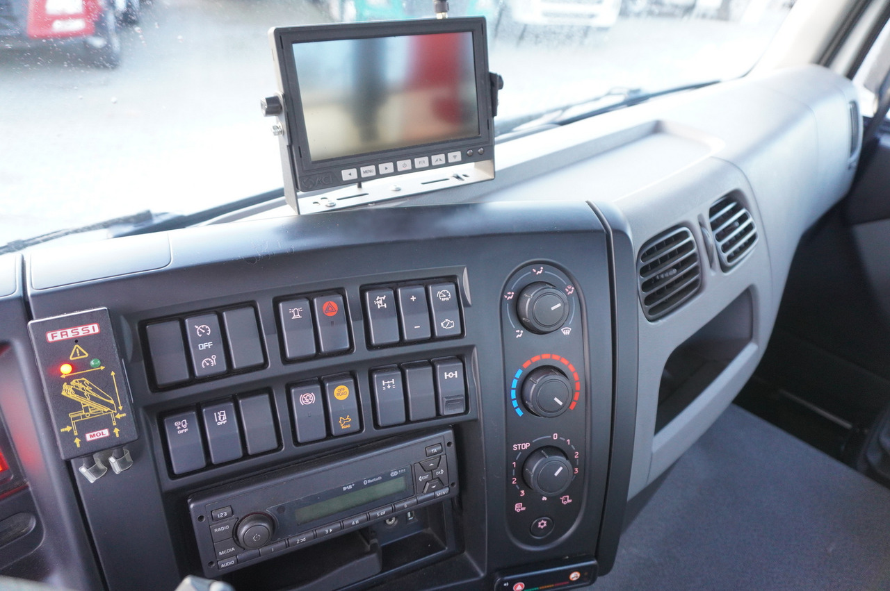 Leasing RENAULT C280 DTI 8 / FASSI crane 5.6 T / range 8 m / Flatbed 15 EPAL RENAULT C280 DTI 8 / FASSI crane 5.6 T / range 8 m / Flatbed 15 EPAL: gambar 20 Leasing RENAULT C280 DTI 8 / FASSI crane 5.6 T / range 8 m / Flatbed 15 EPAL RENAULT C280 DTI 8 / FASSI crane 5.6 T / range 8 m / Flatbed 15 EPAL: gambar 20