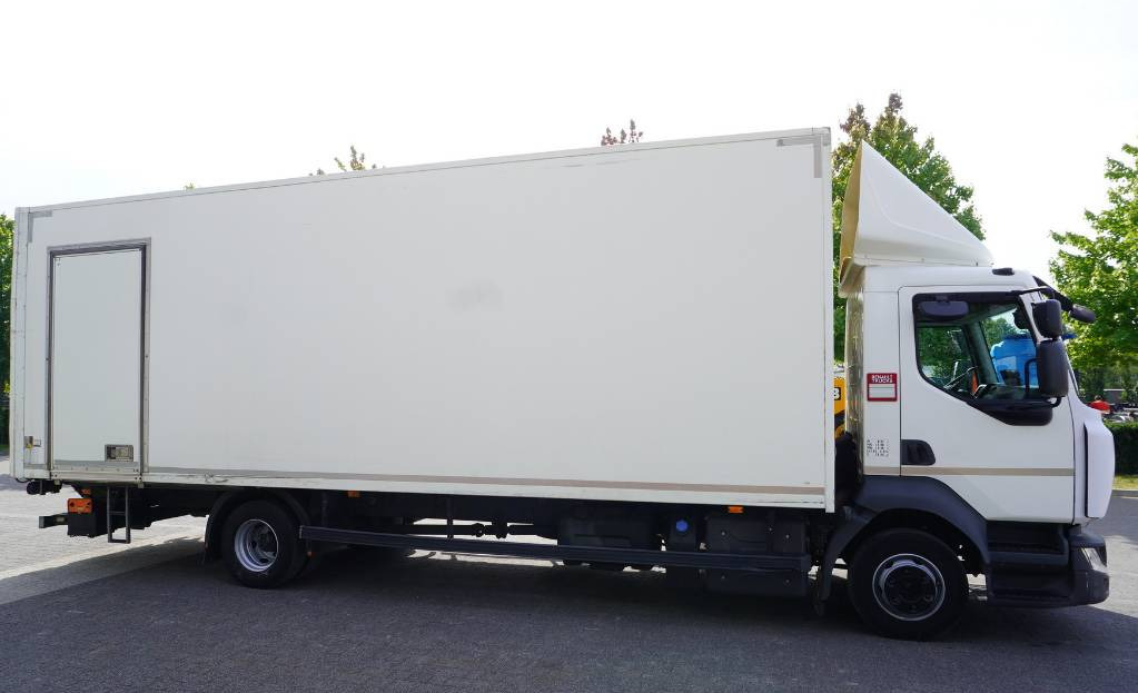RENAULT D12 E6 / Container 18 pallets / tail lift - Truk box: gambar 3 RENAULT D12 E6 / Container 18 pallets / tail lift - Truk box: gambar 3