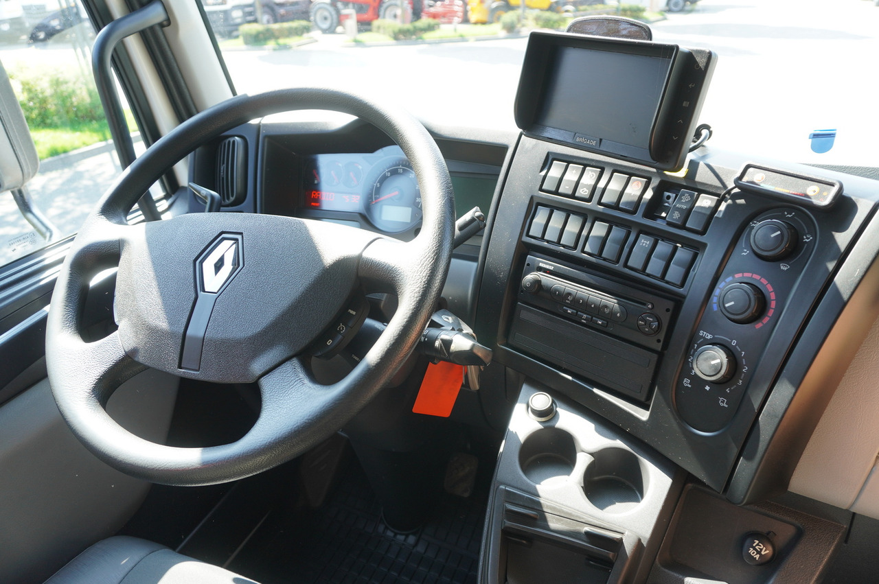 Truk pengangkut mobil RENAULT D12 / New galvanized tow truck superstructure / 2025 / length 840 cm: gambar 26 Truk pengangkut mobil RENAULT D12 / New galvanized tow truck superstructure / 2025 / length 840 cm: gambar 26