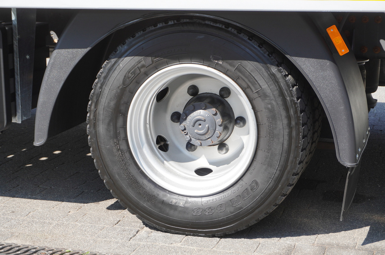 Truk pengangkut mobil RENAULT D12 / New galvanized tow truck superstructure / 2025 / length 840 cm: gambar 15 Truk pengangkut mobil RENAULT D12 / New galvanized tow truck superstructure / 2025 / length 840 cm: gambar 15