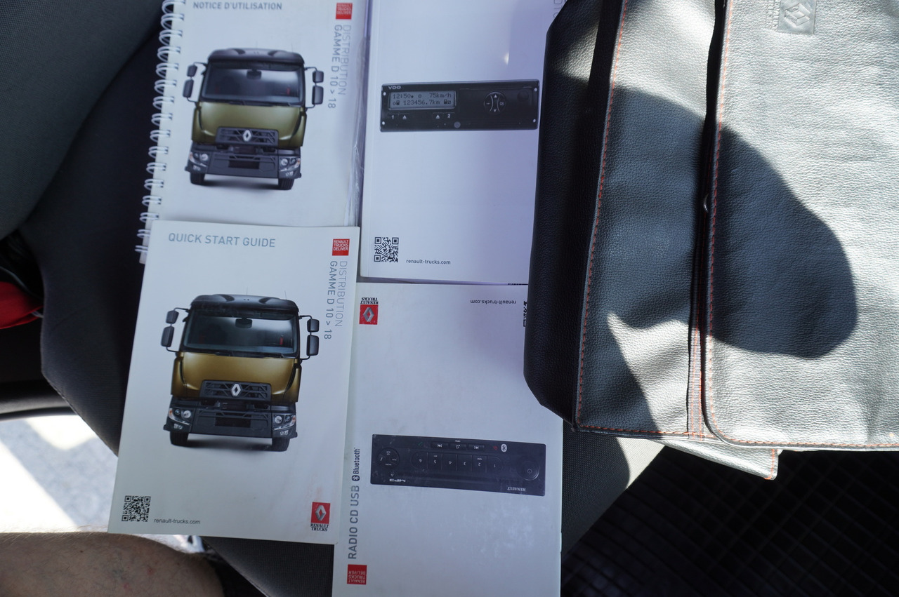 Truk pengangkut mobil RENAULT D12 / New galvanized tow truck superstructure / 2025 / length 840 cm: gambar 30 Truk pengangkut mobil RENAULT D12 / New galvanized tow truck superstructure / 2025 / length 840 cm: gambar 30