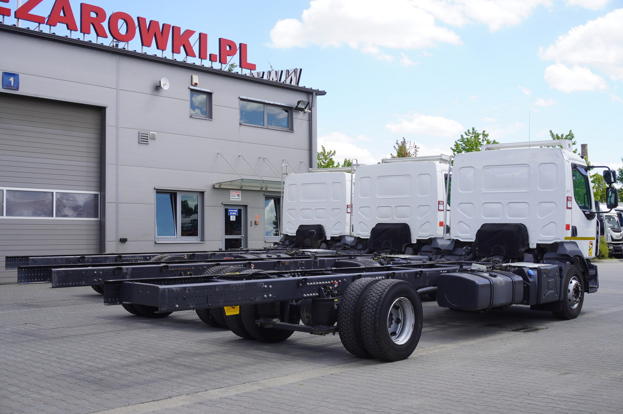 RENAULT D16 / Chassis 7.5 m / Differential lock / 170 tho. km / 3 units - Pengangkut kontainer/ Container truck: gambar 3 RENAULT D16 / Chassis 7.5 m / Differential lock / 170 tho. km / 3 units - Pengangkut kontainer/ Container truck: gambar 3