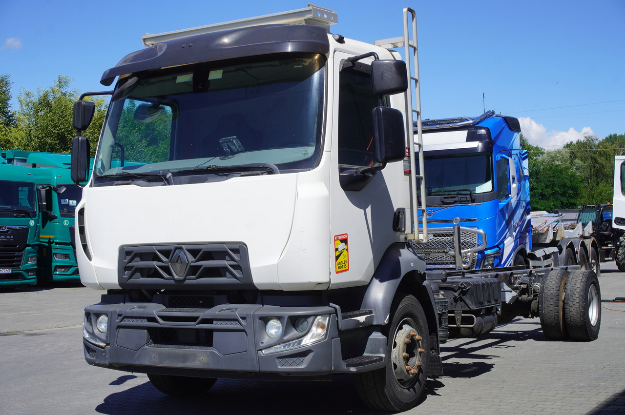 RENAULT Renault D16 / frame 7.3 m / Differential lock / 3 units - Pengangkut kontainer/ Container truck: gambar 3 RENAULT Renault D16 / frame 7.3 m / Differential lock / 3 units - Pengangkut kontainer/ Container truck: gambar 3