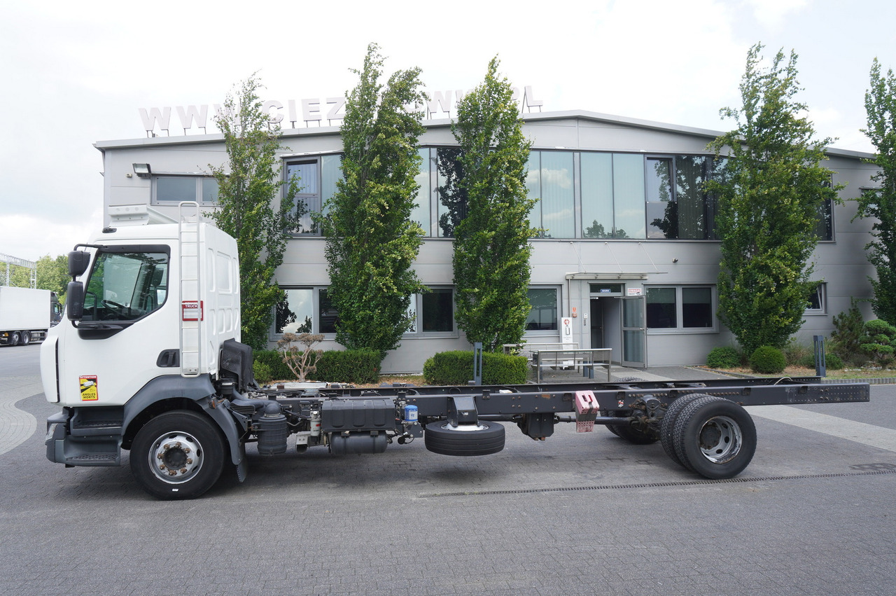 RENAULT Renault D16 / frame 7.5 m / differential lock / 3 units - Pengangkut kontainer/ Container truck: gambar 3 RENAULT Renault D16 / frame 7.5 m / differential lock / 3 units - Pengangkut kontainer/ Container truck: gambar 3