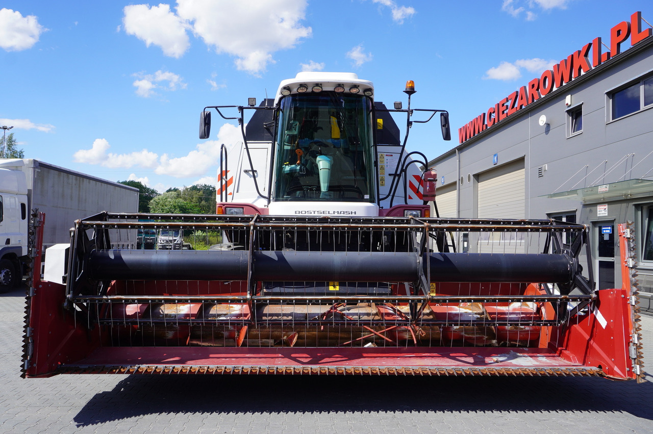 ROSTSELMASH VECTOR 425 RSM-101 grain harvester + Header 5 m + rapeseed harvesting extension / 2300 MTH - Pemanen gabungan: gambar 4 ROSTSELMASH VECTOR 425 RSM-101 grain harvester + Header 5 m + rapeseed harvesting extension / 2300 MTH - Pemanen gabungan: gambar 4