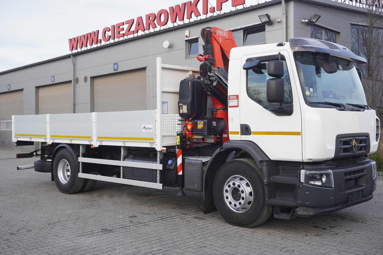 Renault C320 P4x2 E6 / Fassi 5.6 t / Range 8 m / Platform 15 EPAL - Truk flatbed, Truk derek: gambar 2 Renault C320 P4x2 E6 / Fassi 5.6 t / Range 8 m / Platform 15 EPAL - Truk flatbed, Truk derek: gambar 2