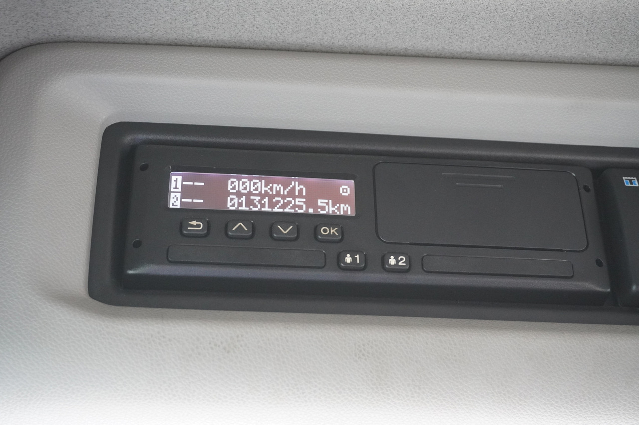 SCANIA P280 4x2 E6 / Lamberet 16 EPAL refrigerator / Multitemperature / Thermoking T-800R / 130 tho. km! / 3 units - Truk berpendingin: gambar 2 SCANIA P280 4x2 E6 / Lamberet 16 EPAL refrigerator / Multitemperature / Thermoking T-800R / 130 tho. km! / 3 units - Truk berpendingin: gambar 2