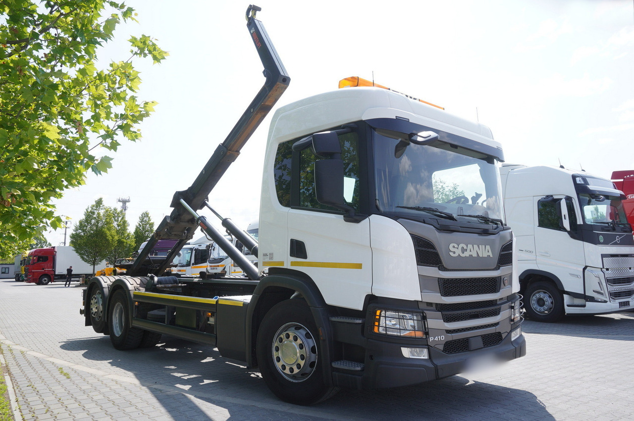 SCANIA P410 B6X2*4NA HIAB Multilift 21t / 150 tho.km hooklift - Hook lift: gambar 5 SCANIA P410 B6X2*4NA HIAB Multilift 21t / 150 tho.km hooklift - Hook lift: gambar 5