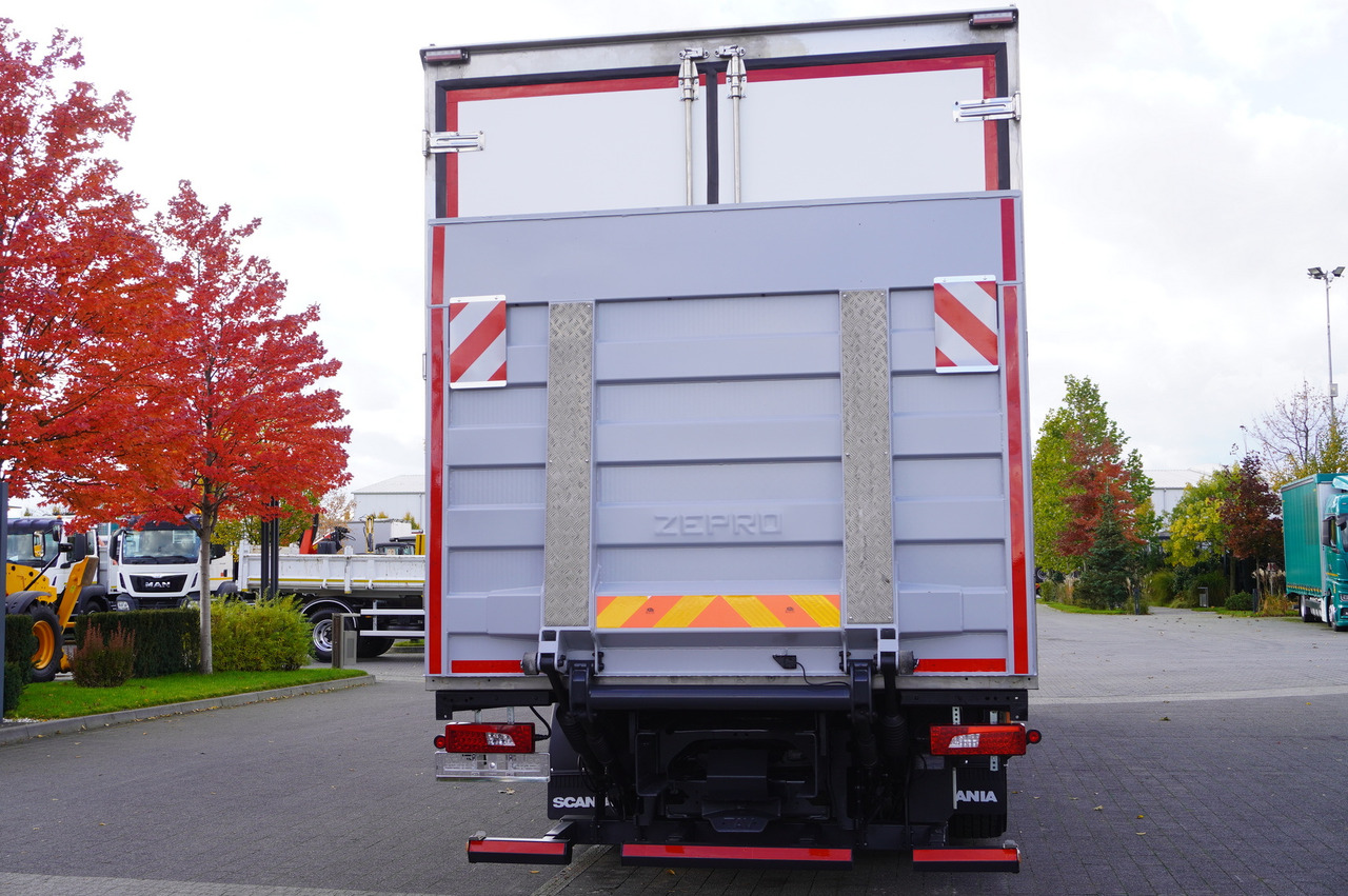 SCANIA R500 E6 6x2 / Lecapitaine 21 EPAL refrigerator / Carrier Supra 1150 / 2021 / steered axle - Truk berpendingin: gambar 3 SCANIA R500 E6 6x2 / Lecapitaine 21 EPAL refrigerator / Carrier Supra 1150 / 2021 / steered axle - Truk berpendingin: gambar 3