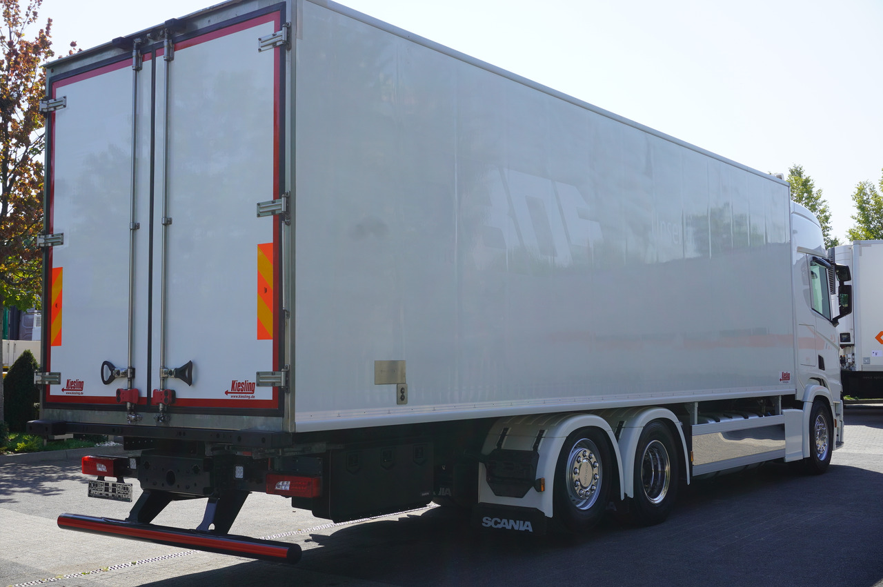 SCANIA R500 Hook-Up Refrigerated Truck KIESLING 20 EPAL / Carrier Supra 1250 Silent - Truk berpendingin: gambar 4 SCANIA R500 Hook-Up Refrigerated Truck KIESLING 20 EPAL / Carrier Supra 1250 Silent - Truk berpendingin: gambar 4