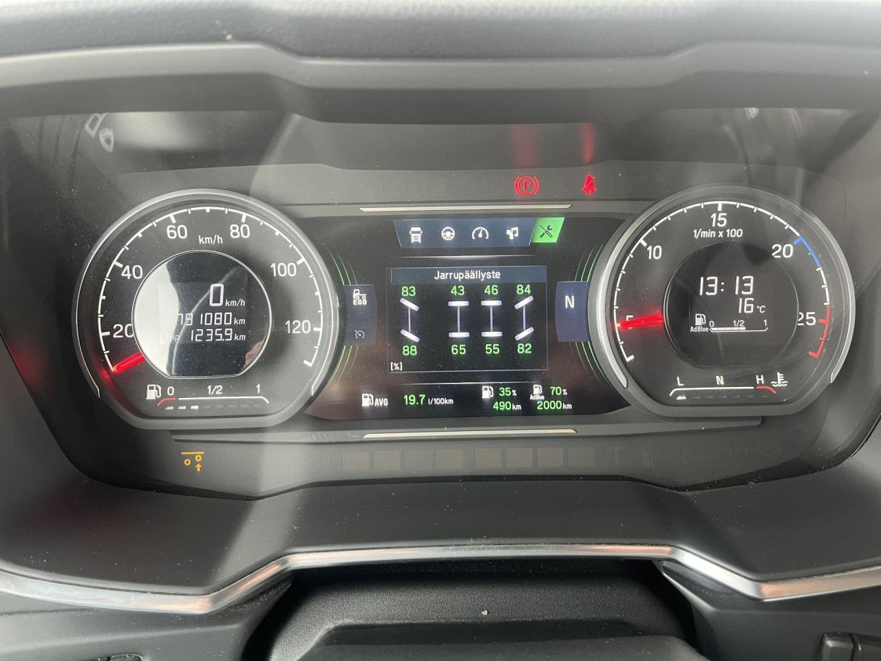 Truk sasis SCANIA R560 B8x4*4 / Chassis / sleeper cab / Power take-off: gambar 13