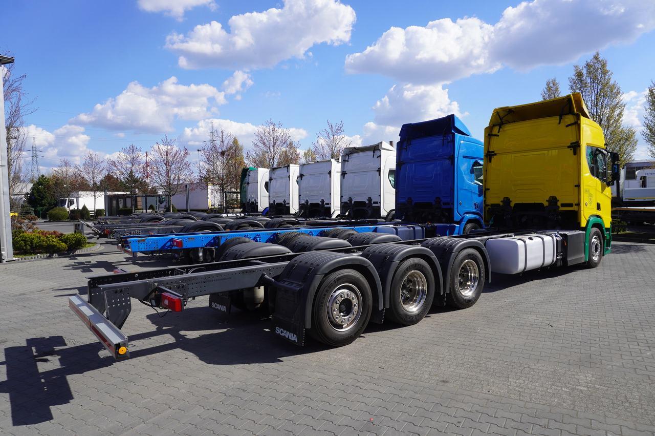 SCANIA R650 V8 / 650 HP/ frame 8.8 m / steered 4th axis / 20 units - Truk derek: gambar 2 SCANIA R650 V8 / 650 HP/ frame 8.8 m / steered 4th axis / 20 units - Truk derek: gambar 2