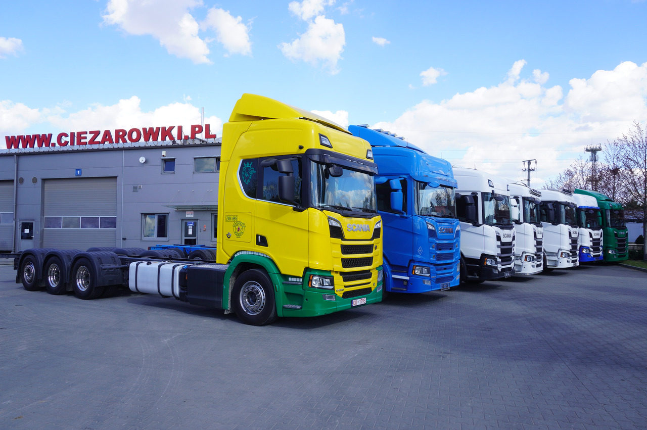SCANIA R650 V8 / 650 HP/ frame 8.8 m / steered 4th axis / 20 units - Truk derek: gambar 1 SCANIA R650 V8 / 650 HP/ frame 8.8 m / steered 4th axis / 20 units - Truk derek: gambar 1