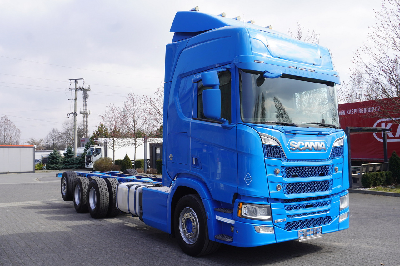 SCANIA R650 V8 / 650 HP/ frame 8.8 m / steered 4th axle - Truk sasis: gambar 5 SCANIA R650 V8 / 650 HP/ frame 8.8 m / steered 4th axle - Truk sasis: gambar 5