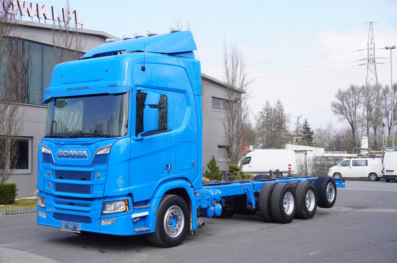 SCANIA R650 V8 / 650 HP/ frame 8.8 m / steered 4th axle - Truk sasis: gambar 1 SCANIA R650 V8 / 650 HP/ frame 8.8 m / steered 4th axle - Truk sasis: gambar 1
