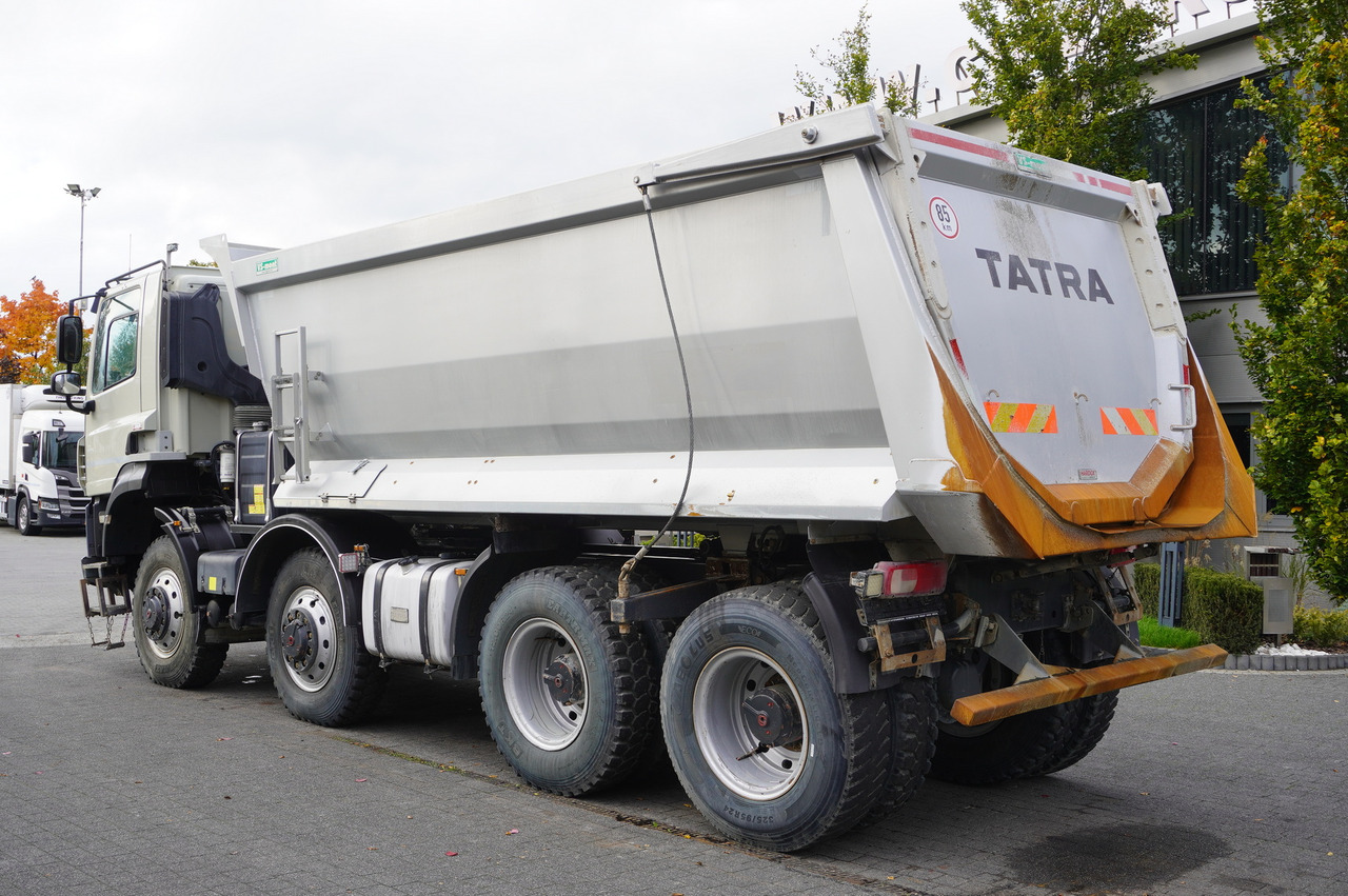 TATRA Phoenix 8x8 Twin-Steer Quad/A dump truck / 30 tho. km - Truk batu/ Dumper iebes: gambar 4 TATRA Phoenix 8x8 Twin-Steer Quad/A dump truck / 30 tho. km - Truk batu/ Dumper iebes: gambar 4