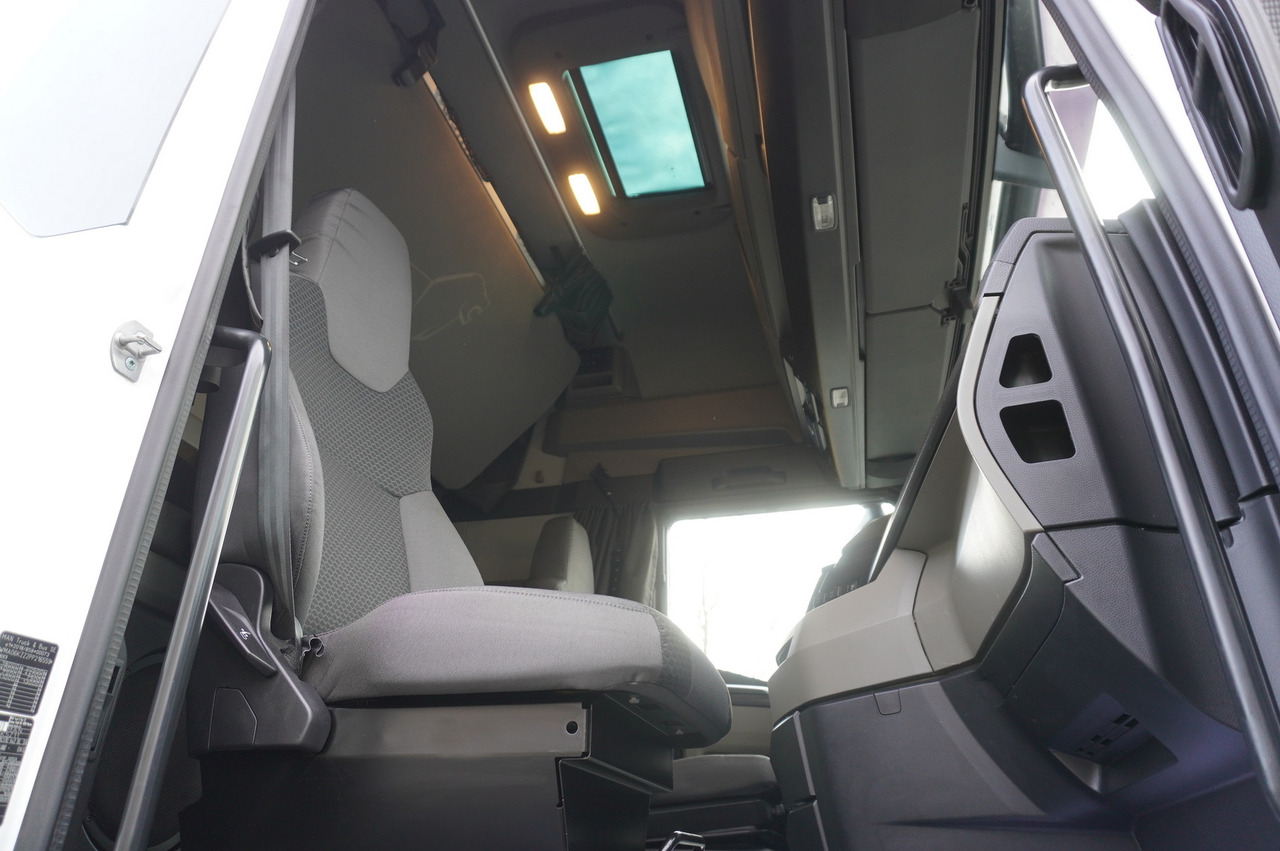 Leasing MAN MAN TGX 18.510 E6 4×2 tractor unit / Retarder / Sleeper cab / 2023 / 4 units MAN MAN TGX 18.510 E6 4×2 tractor unit / Retarder / Sleeper cab / 2023 / 4 units: gambar 29 Leasing MAN MAN TGX 18.510 E6 4×2 tractor unit / Retarder / Sleeper cab / 2023 / 4 units MAN MAN TGX 18.510 E6 4×2 tractor unit / Retarder / Sleeper cab / 2023 / 4 units: gambar 29