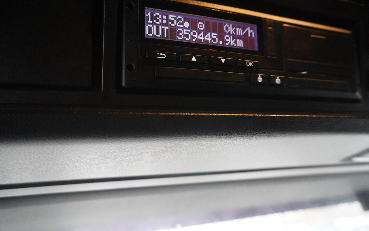 Leasing MAN MAN TGX 18.510 E6 4×2 tractor unit / Retarder / Sleeper cab / 2023 / 4 units MAN MAN TGX 18.510 E6 4×2 tractor unit / Retarder / Sleeper cab / 2023 / 4 units: gambar 24 Leasing MAN MAN TGX 18.510 E6 4×2 tractor unit / Retarder / Sleeper cab / 2023 / 4 units MAN MAN TGX 18.510 E6 4×2 tractor unit / Retarder / Sleeper cab / 2023 / 4 units: gambar 24