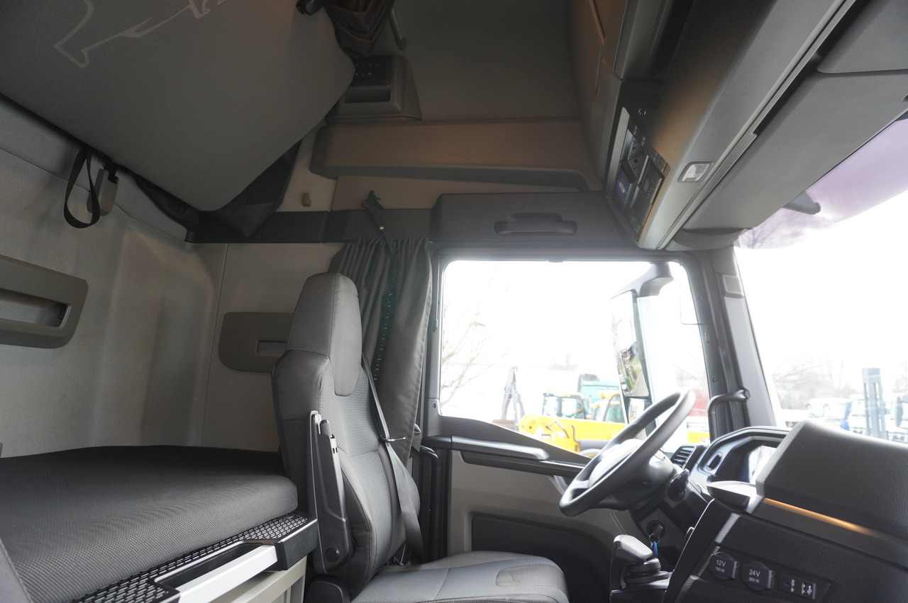 Leasing MAN MAN TGX 18.510 E6 4×2 tractor unit / Retarder / Sleeper cab / 2023 / 4 units MAN MAN TGX 18.510 E6 4×2 tractor unit / Retarder / Sleeper cab / 2023 / 4 units: gambar 28 Leasing MAN MAN TGX 18.510 E6 4×2 tractor unit / Retarder / Sleeper cab / 2023 / 4 units MAN MAN TGX 18.510 E6 4×2 tractor unit / Retarder / Sleeper cab / 2023 / 4 units: gambar 28