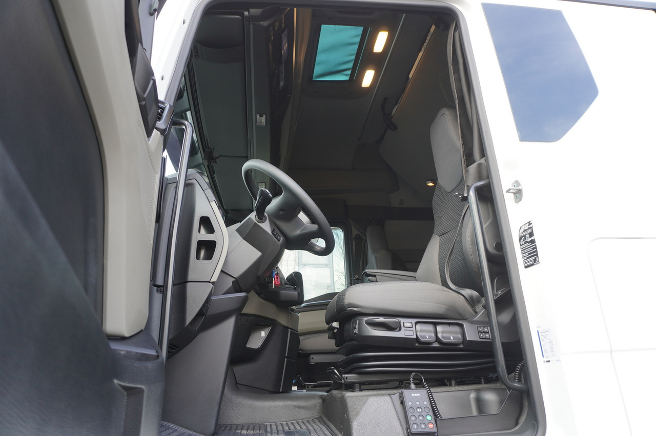 Leasing MAN MAN TGX 18.510 E6 4×2 tractor unit / Retarder / Sleeper cab / 2023 / 4 units MAN MAN TGX 18.510 E6 4×2 tractor unit / Retarder / Sleeper cab / 2023 / 4 units: gambar 15 Leasing MAN MAN TGX 18.510 E6 4×2 tractor unit / Retarder / Sleeper cab / 2023 / 4 units MAN MAN TGX 18.510 E6 4×2 tractor unit / Retarder / Sleeper cab / 2023 / 4 units: gambar 15