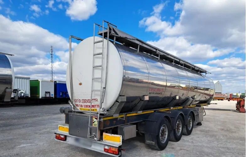 WIELTON NS3D 36 t food cistern / 3 chambers - Semi-trailer tangki: gambar 2 WIELTON NS3D 36 t food cistern / 3 chambers - Semi-trailer tangki: gambar 2