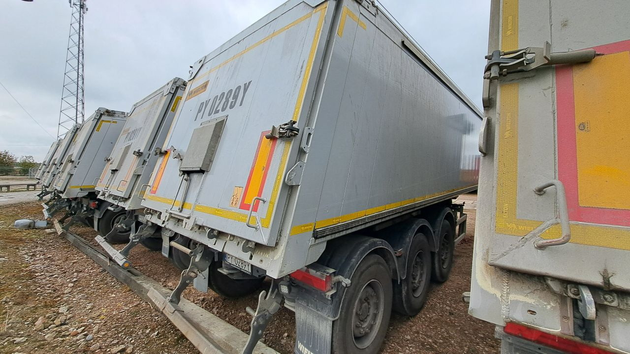 WIELTON NW-3 / weight 6.2 t / capacity 38m3 / Electrically folded roof / Teflon / 20 units, 2022 - Semi-trailer jungkit: gambar 3 WIELTON NW-3 / weight 6.2 t / capacity 38m3 / Electrically folded roof / Teflon / 20 units, 2022 - Semi-trailer jungkit: gambar 3