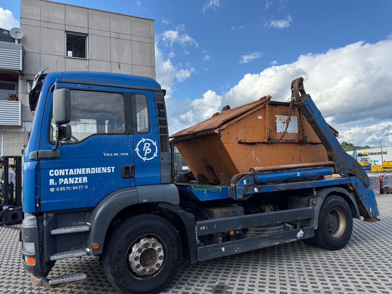 MAN TGA 18,360 - Truk jungkit: gambar 4 MAN TGA 18,360 - Truk jungkit: gambar 4