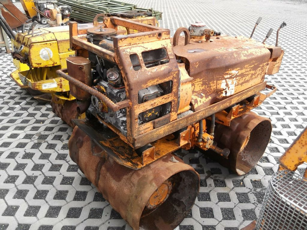Rammax RW 1402 - Roller mini: gambar 4 Rammax RW 1402 - Roller mini: gambar 4