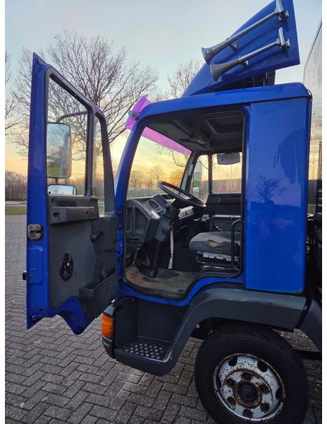 MAN L20 Full steel suspension Manual Dieslpump - Truk box: gambar 5 MAN L20 Full steel suspension Manual Dieslpump - Truk box: gambar 5